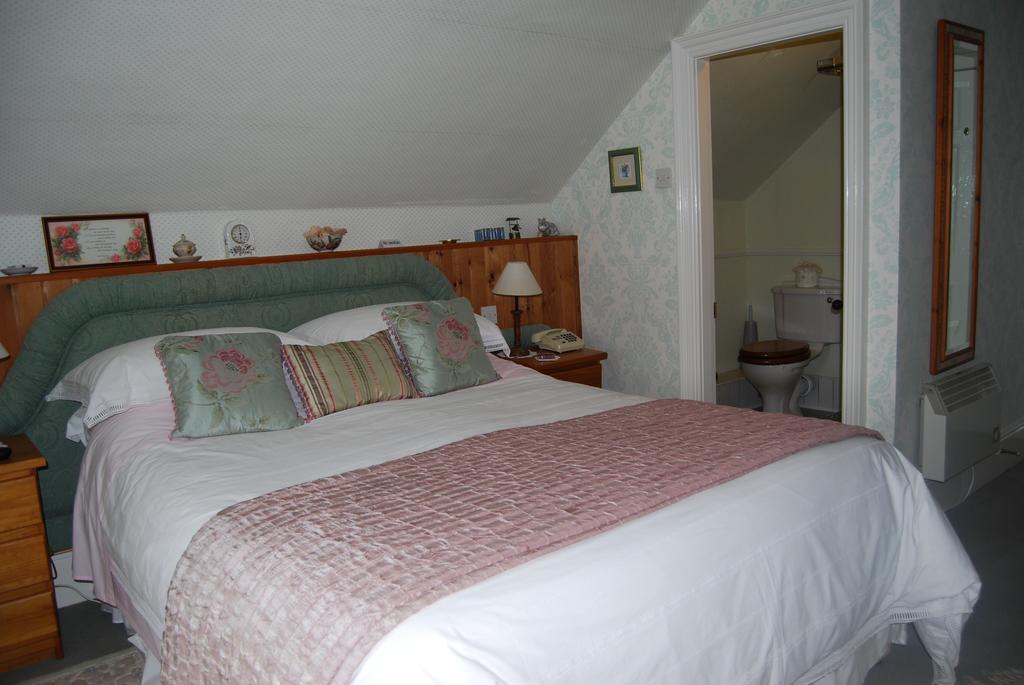 Grange Lodge Country House 던개논 객실 사진